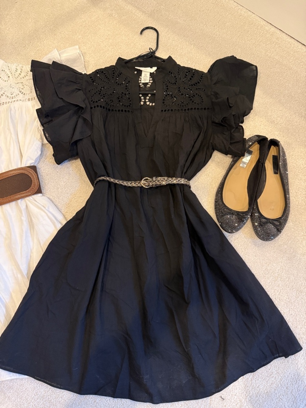 H&M Bundle of Black & White Eyelet Ruffle Sleeve Mini Dresses - Picture 14 of 16